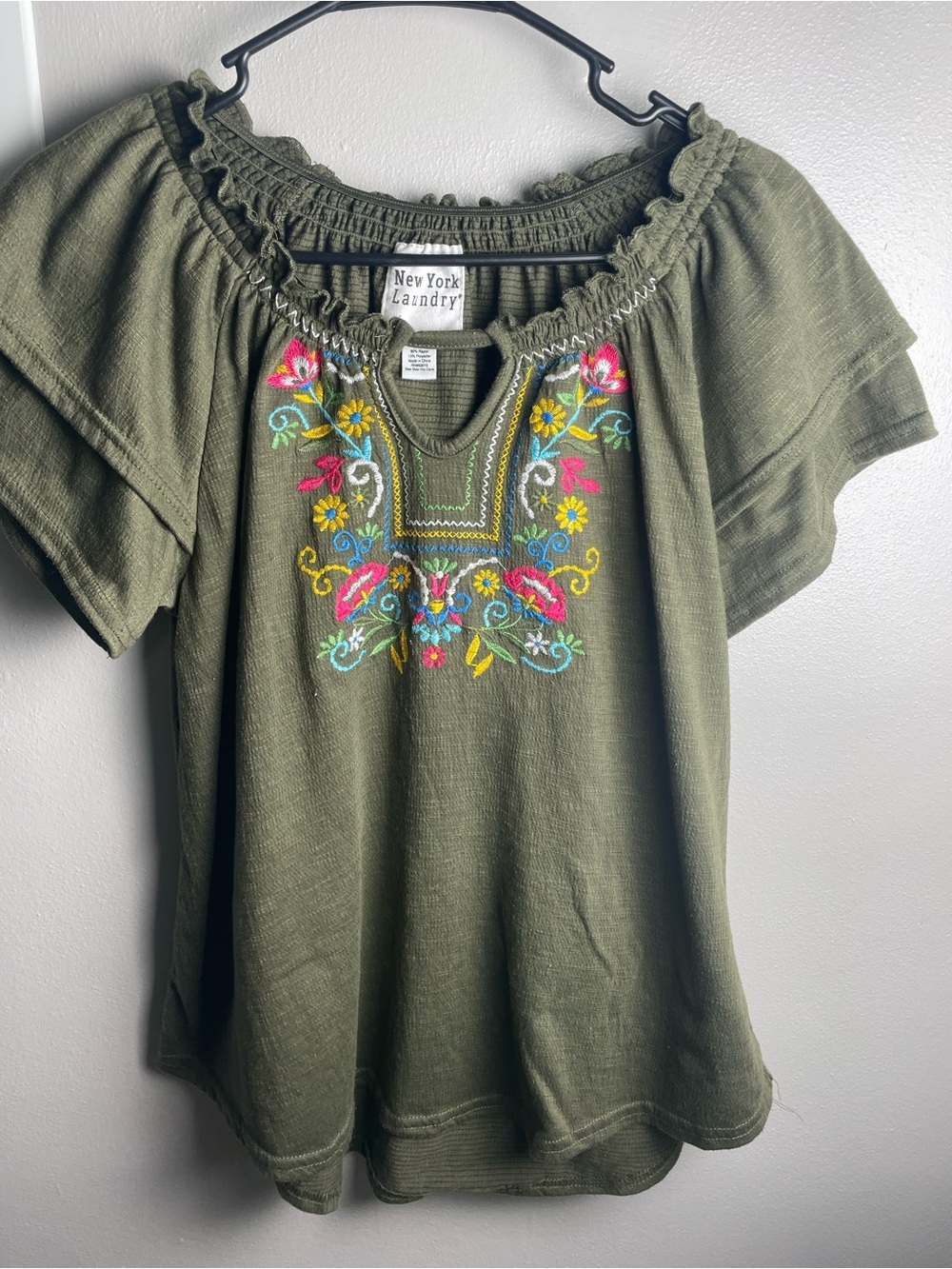 New York Laundry Olive Green Embroidered Peasant Blouse